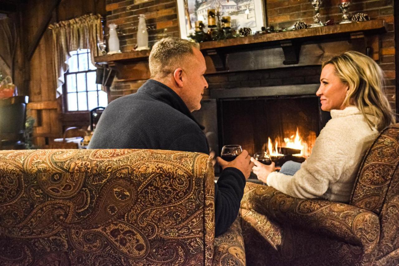 The Quechee Inn At Marshland Farm Экстерьер фото