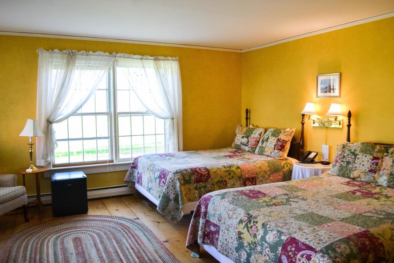 The Quechee Inn At Marshland Farm Экстерьер фото